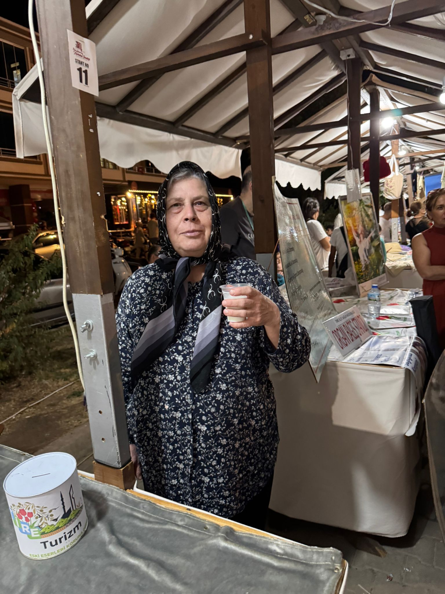 1b009499-0ce1-49c2-ba83-7b01744a4973